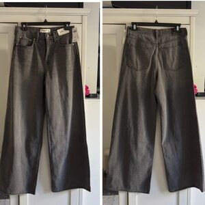 Abercrombie & Fitch High Rise Wide Leg Jean in Washed Black Size 26 Regular